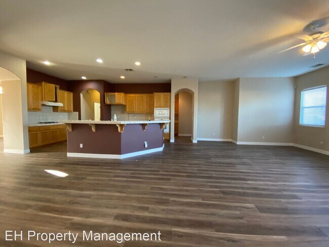 Building Photo - 4 br, 3 bath House - 10115 Kuhn Ranch Way