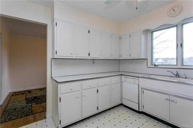 Building Photo - 1751 US-6