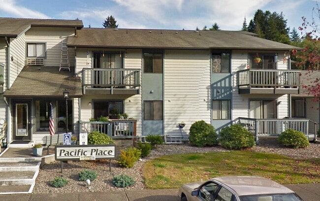 Building Photo - 208 Central Ave