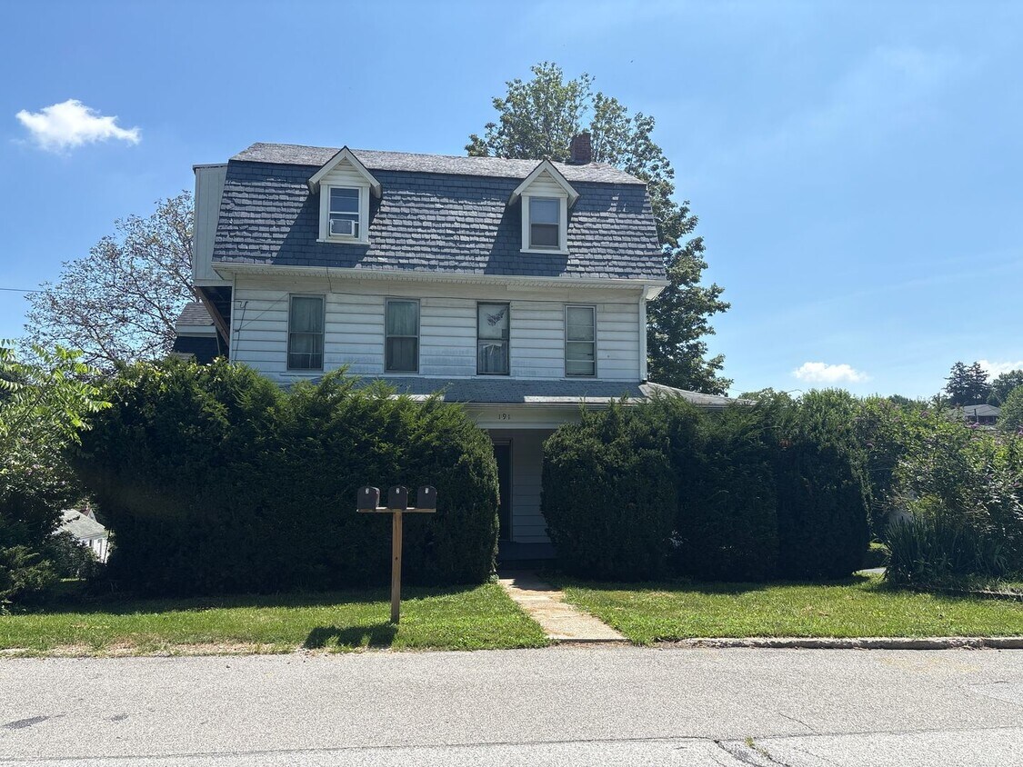 Foto principal - 2 Bedroom 1st Floor Apartment in Dallastow...