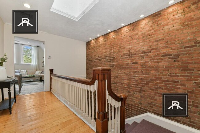 Foto del edificio - 2 bedroom in Brookline MA 02445