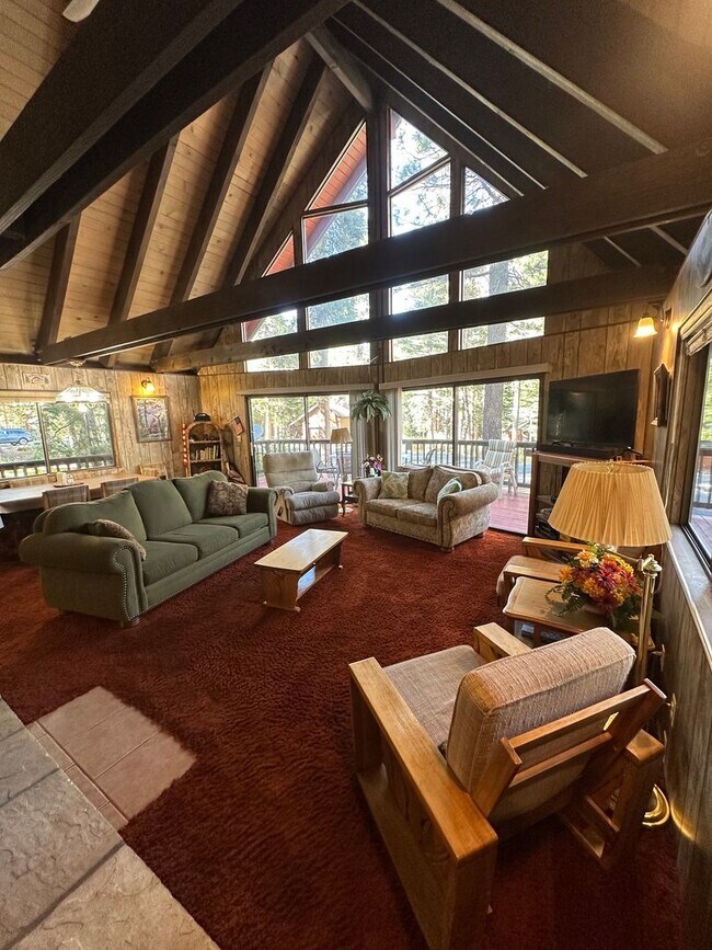 Foto del edificio - 14619 Christie Ln