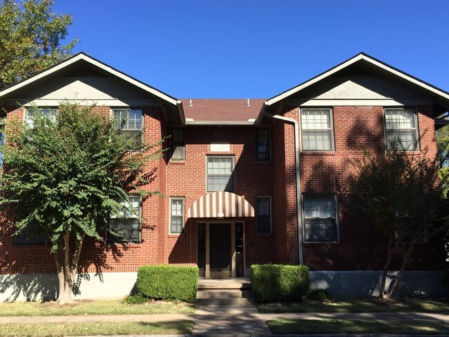 Beautiful small 1 BR apartment - 218 W 13th St