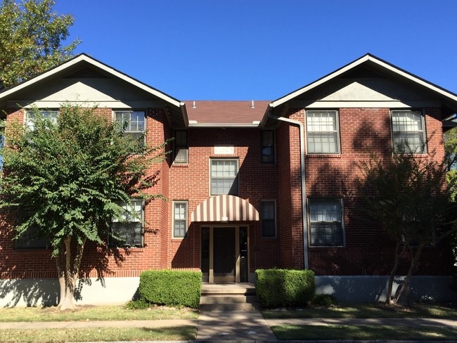 Beautiful small 1 BR apartment - 218 W 13th St