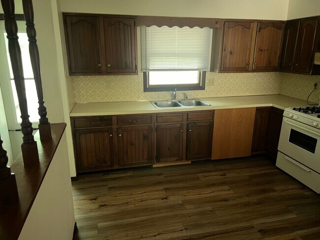 Foto del edificio - 5418-5422 Menlo Ct