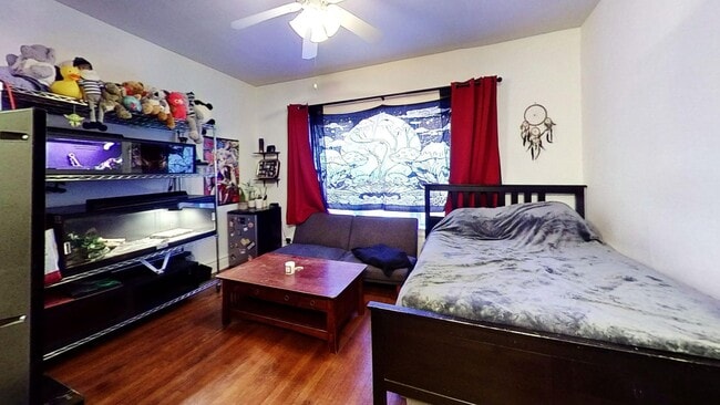 Photo - Second Floor Sheridan Park Studio Apartment