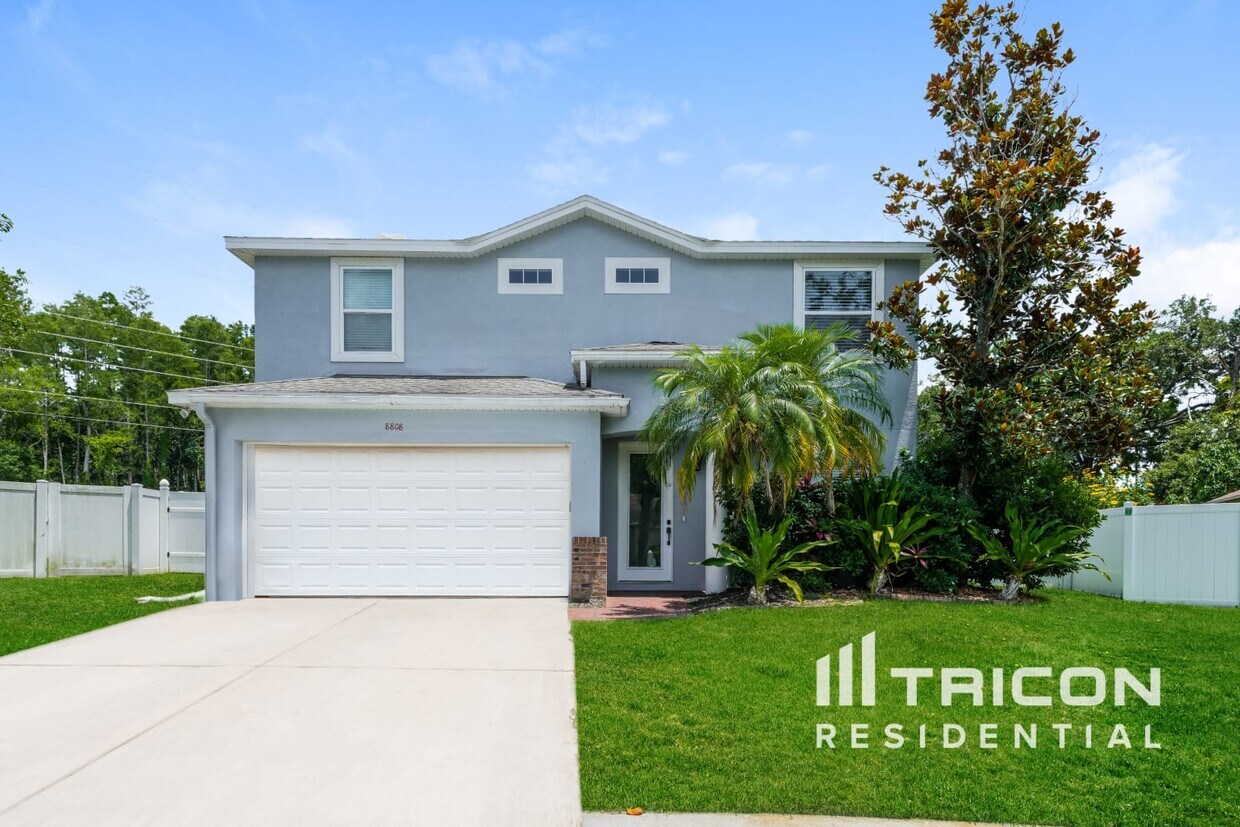 Foto principal - 8808 Bayaud Dr