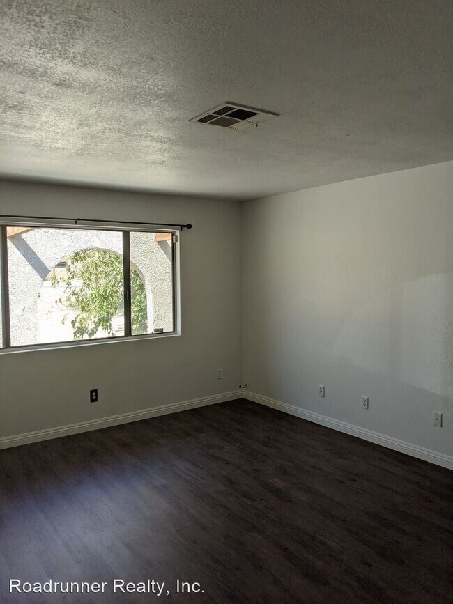 Building Photo - 3 br, 2 bath House - 6607 Galleta Ave