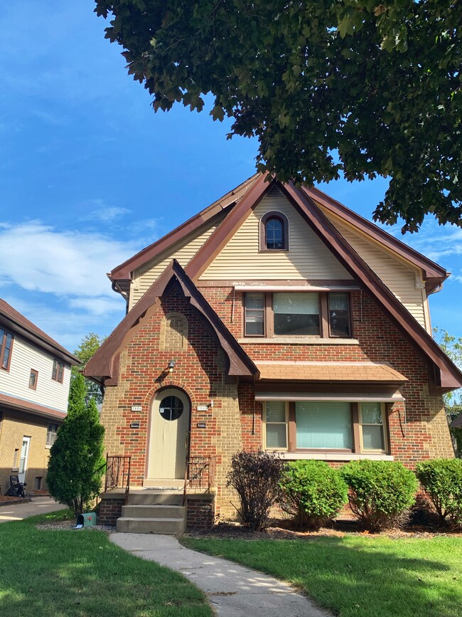 Building Photo - 2804 N 70th St