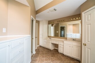 Building Photo - 7110 Adobe Ct