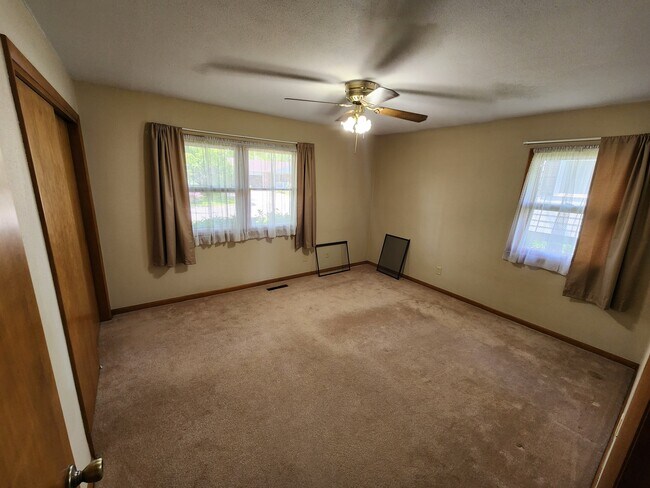 Building Photo - 1323 Glenwood Ave