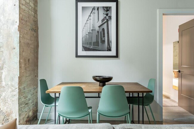 Foto del edificio - 315 Girod St