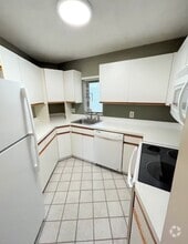 Building Photo - 677 Quincy Shore Dr