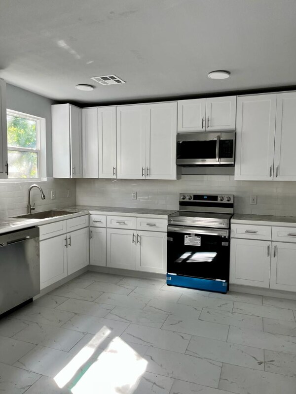 Foto del edificio - 1400 N 23rd St
