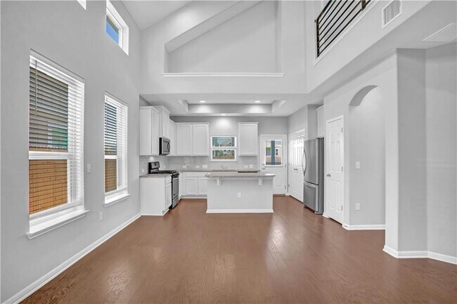 Building Photo - 6400 Gunflint Dr