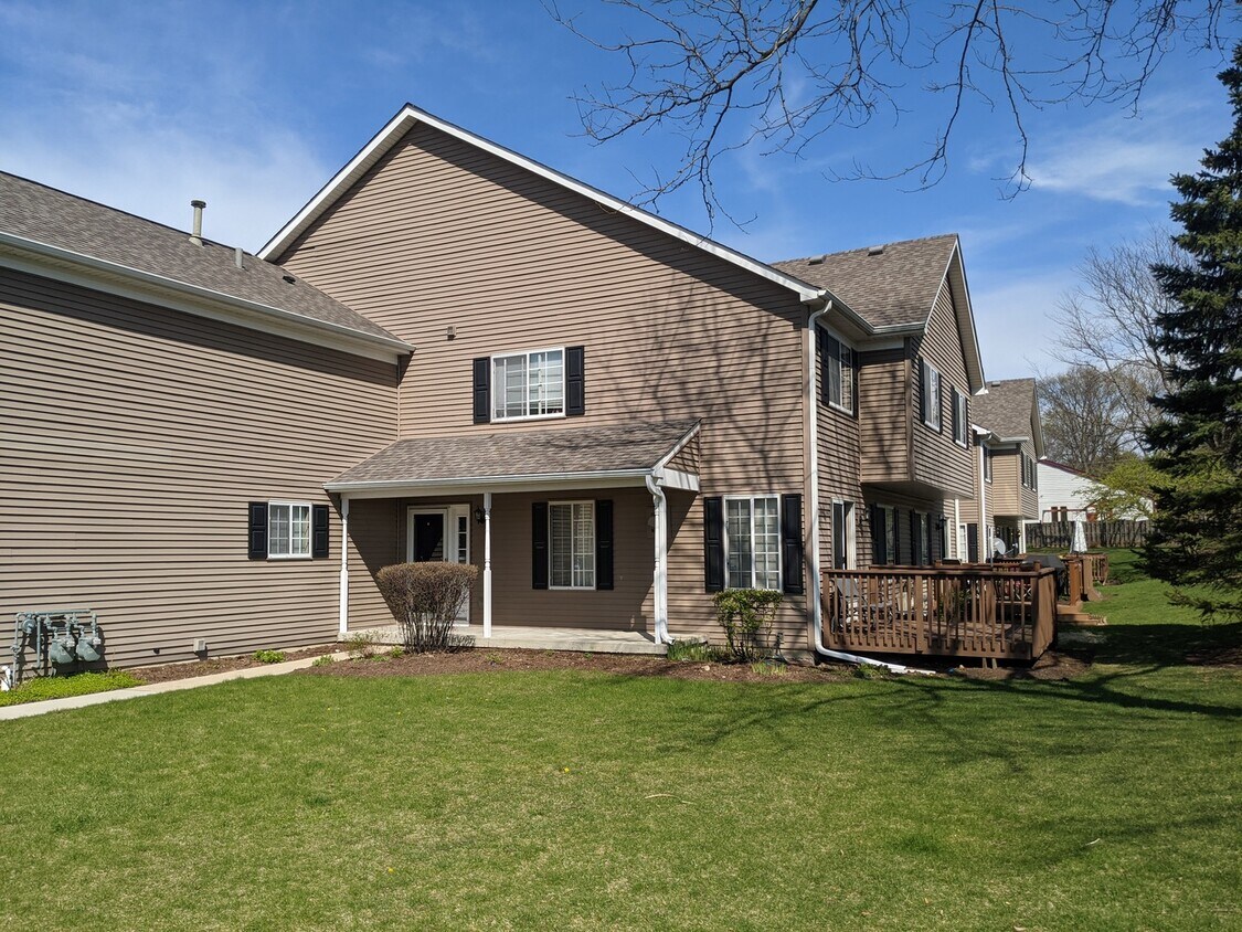 Primary Photo - 442 Village Creek Dr