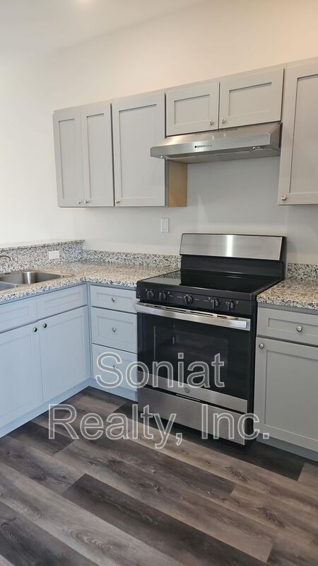 Foto del edificio - 4504 Pontchartrain Dr