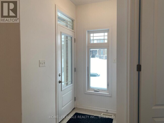 Photo du bâtiment - 172 Isabella Dr