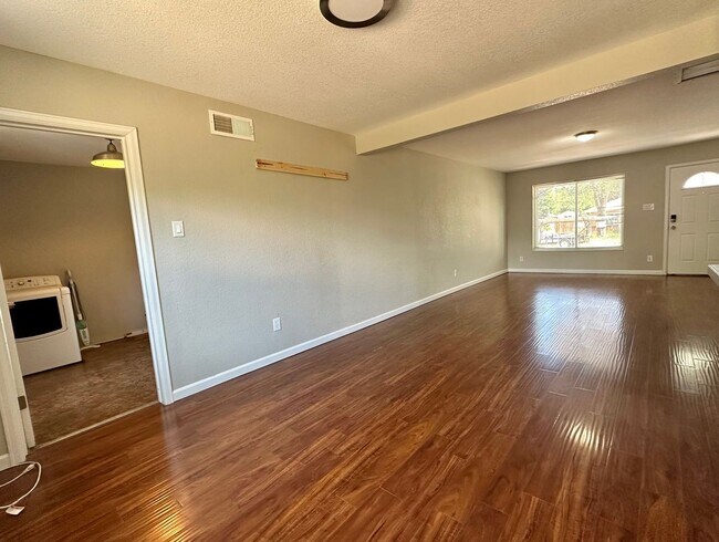 Photo - Huge Backyard! House