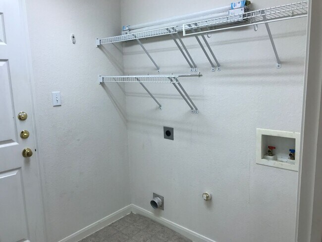 Foto del edificio - Spacious 4 Bedroom Home in Georgetown, TX