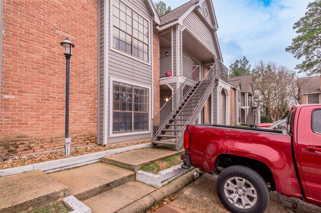 Foto del edificio - 2402 Sycamore Ave