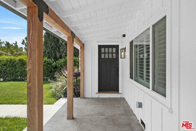 Building Photo - 5445 Morella Ave