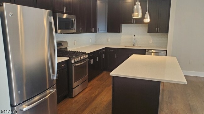 Building Photo - 59 Willet St