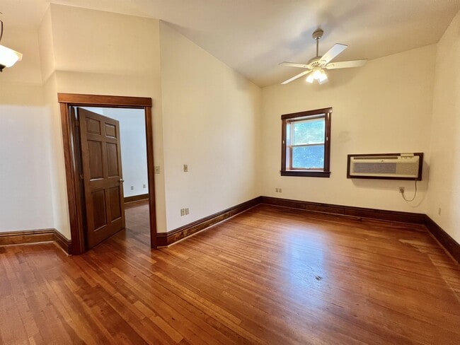 Foto del edificio - 214 Wood St