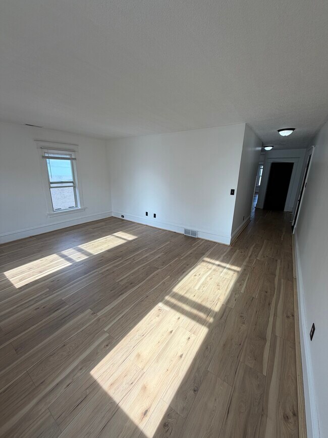 Foto del edificio - 336A Bowen St