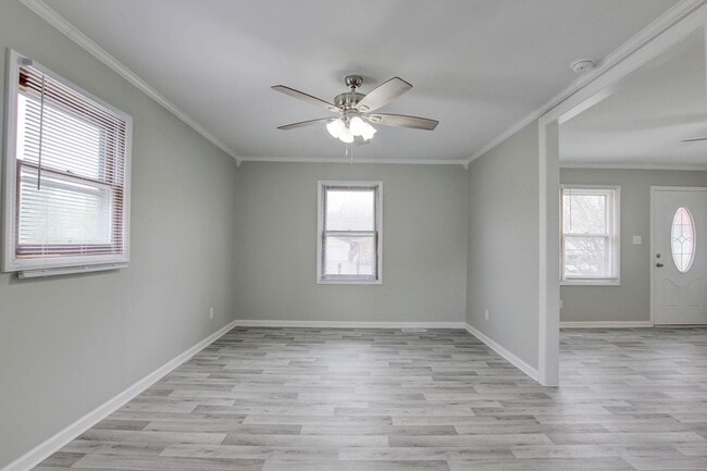 Building Photo - JUST LISTED! 3 bedroom with bonus room in ...