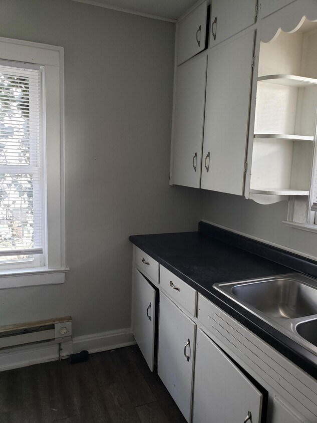 609 E Fairview Ave, South Bend, IN 46614 House Rental in South Bend