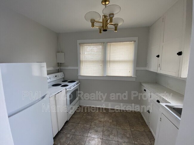 Foto del edificio - 117 8th St SE