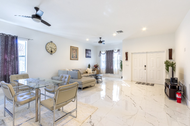 Photo - 2213 Simms St (Hollywood, FL)