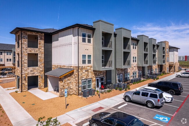 Building Photo - Magnolia Living