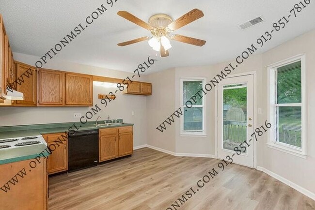 Building Photo - What a sweet ranch!