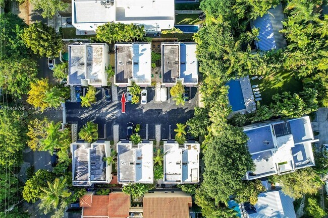 Foto del edificio - 2945 Bridgeport Ave