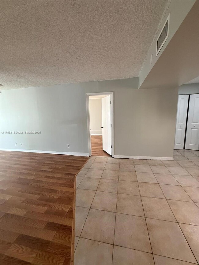 Building Photo - 2323 Linton Ridge Cir