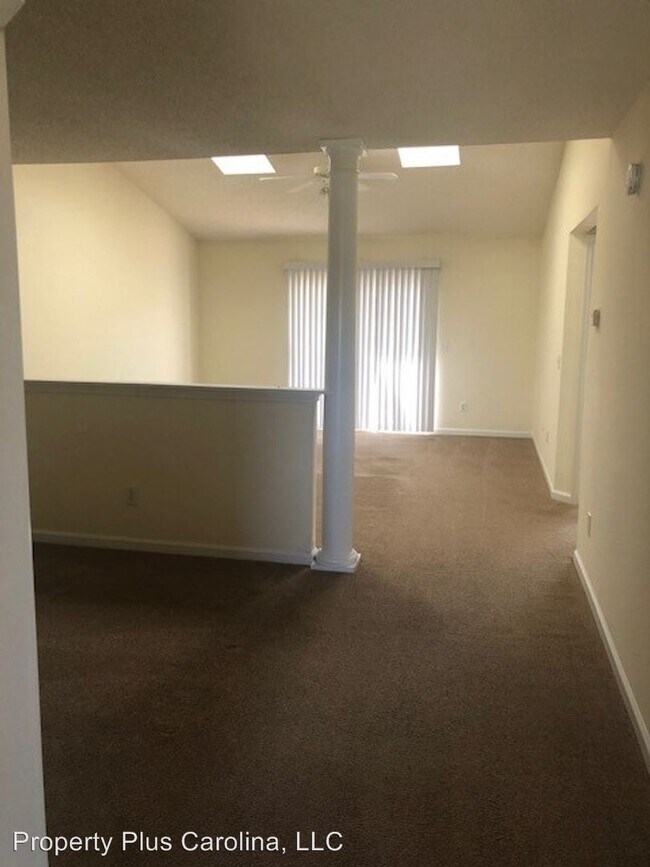 Foto del edificio - 4625 McClelland Dr