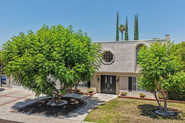 Foto del edificio - 22777 Brenford St