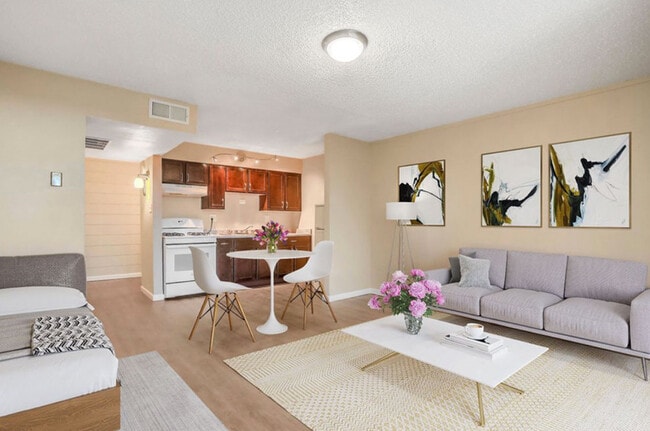 Building Photo - Nova Pointe