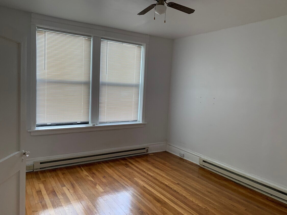 Foto del edificio - 5667 Waterman Blvd