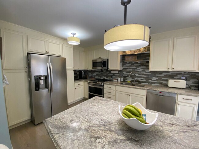 Foto del edificio - 304 Oakwood Ln