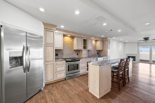 Foto del edificio - 3830 Mediterranean St