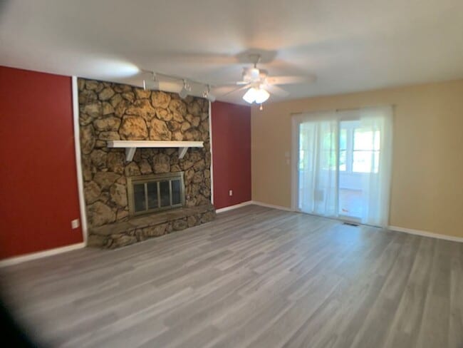 Building Photo - 3 Bedroom Northwest OKC!