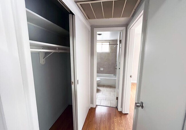 Foto del edificio - 545 Lowell Ave