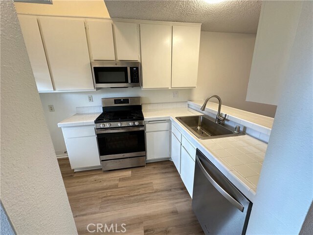 Building Photo - 305 Orange Blossom