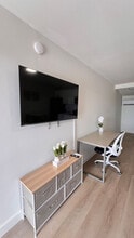 Building Photo - 7737 Lundy's Ln