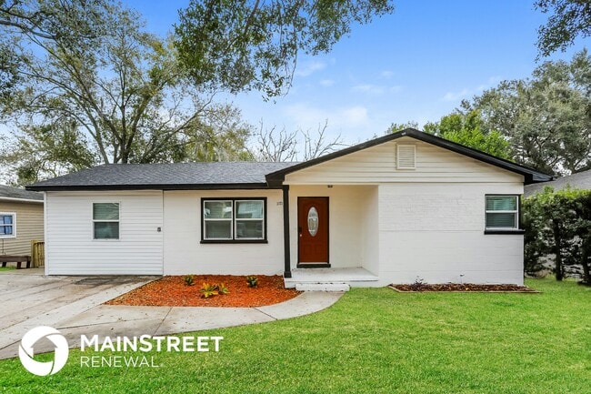 Building Photo - 1171 Lakeview Dr