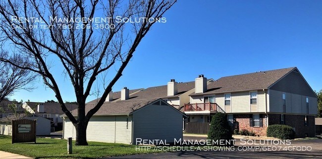 Building Photo - 2925 SW Maupin Ln- 1 BED/1 BATH CONDO