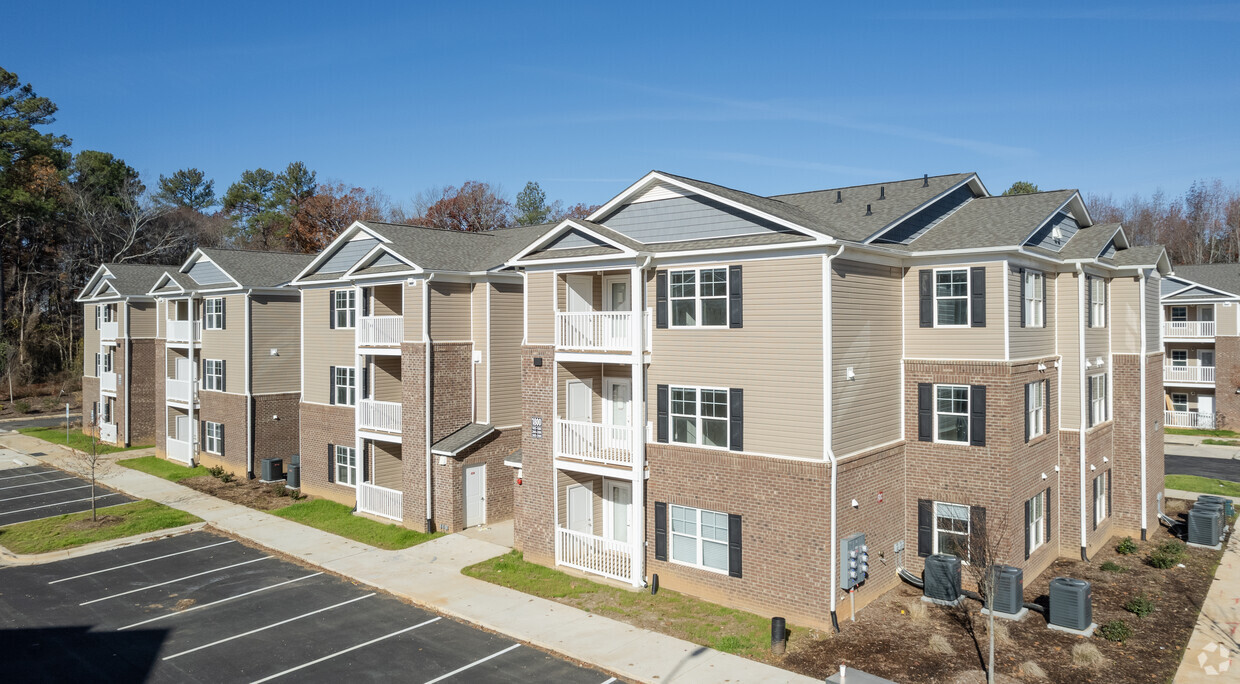 Primary Photo - Altitude Raleigh Apartments